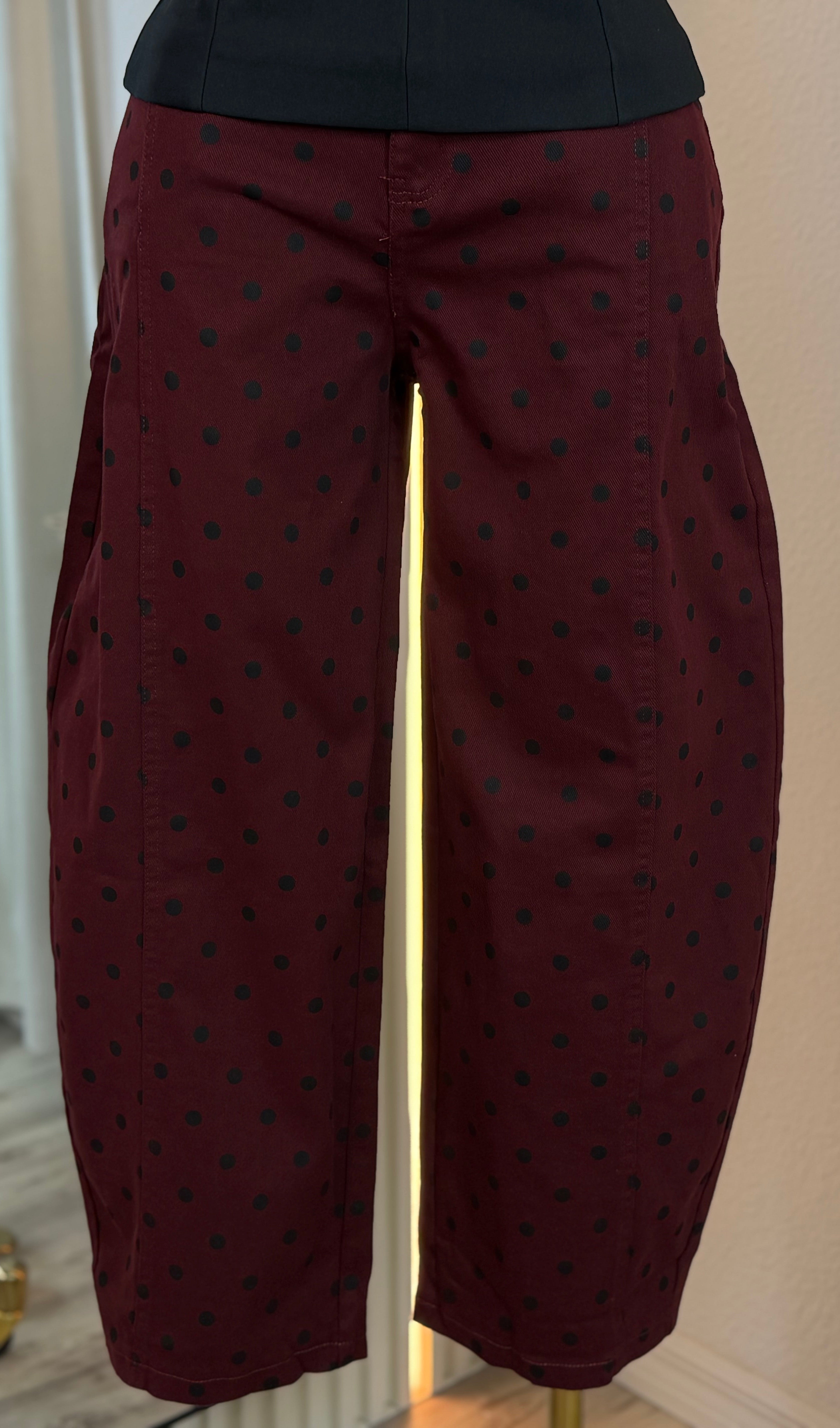 MAELLE POLKA DOT BARREL PANTS – BURGUNDY