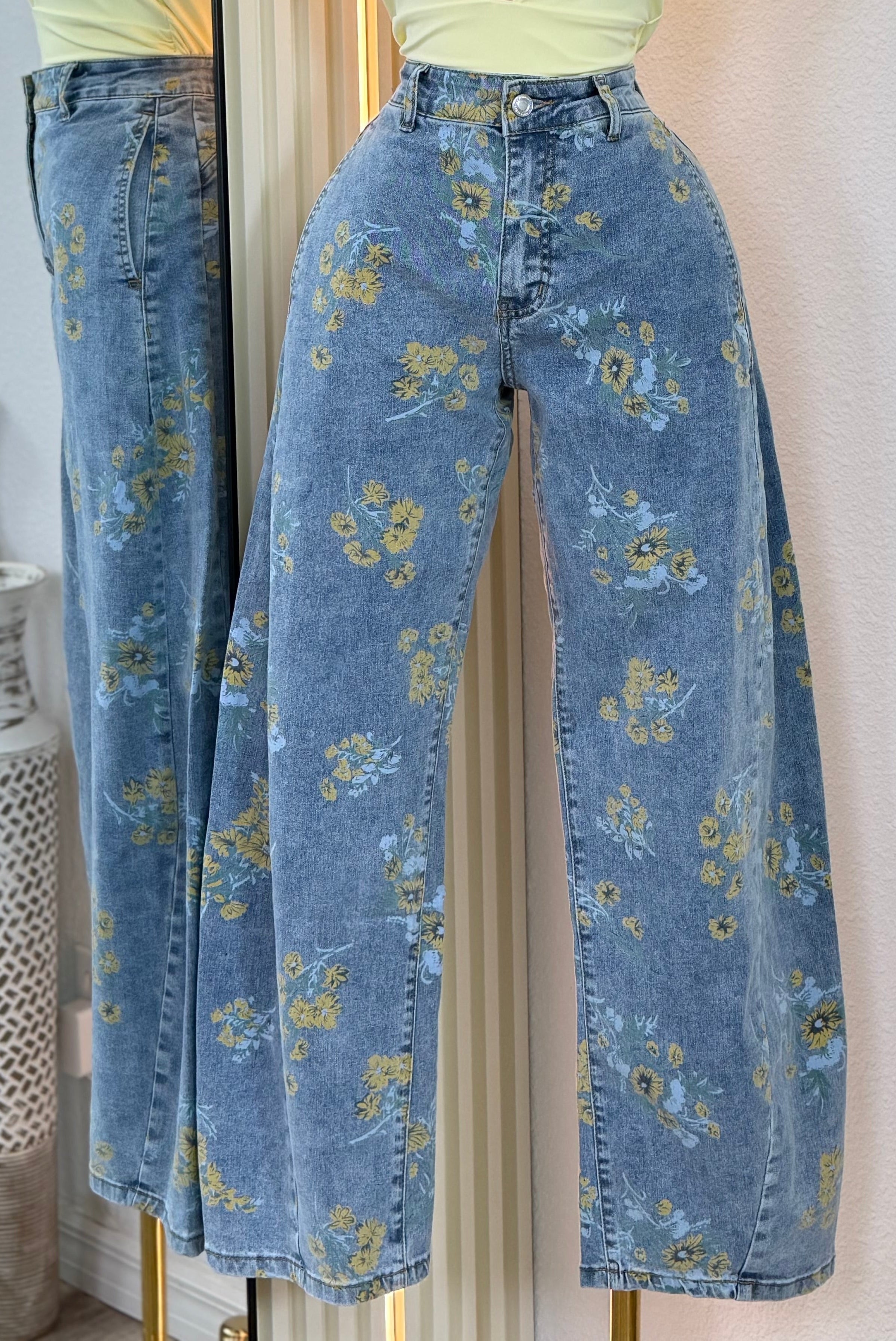 EVELYN FLORAL BARREL JEANS