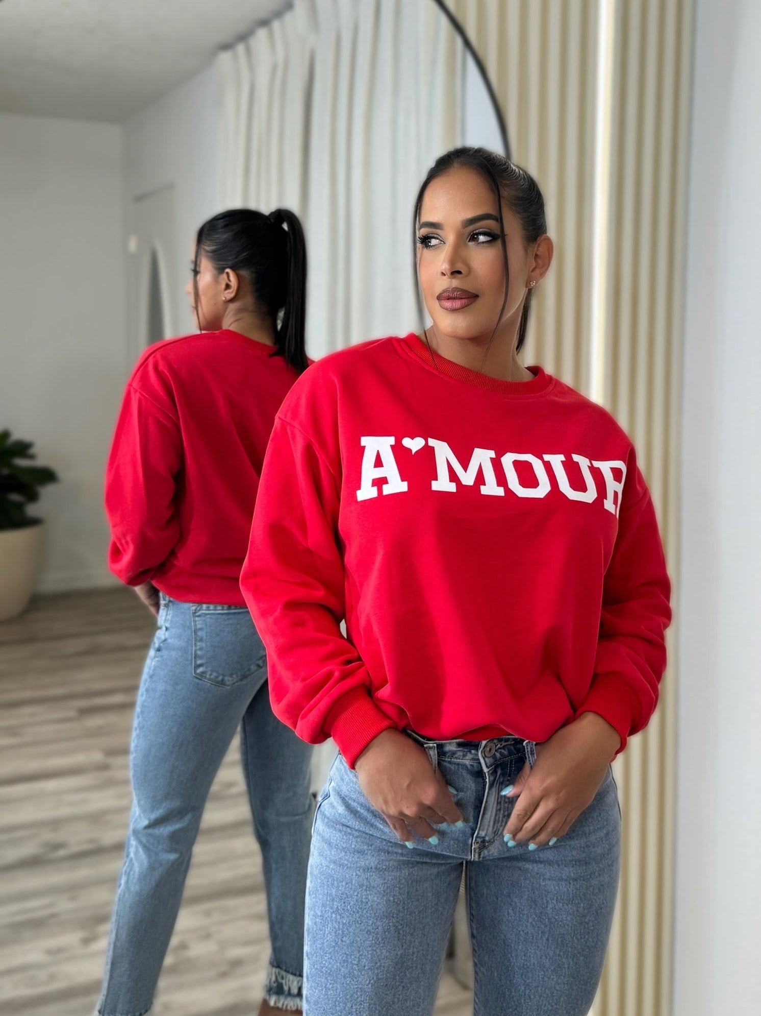 AMOUR SWEATSHIRT