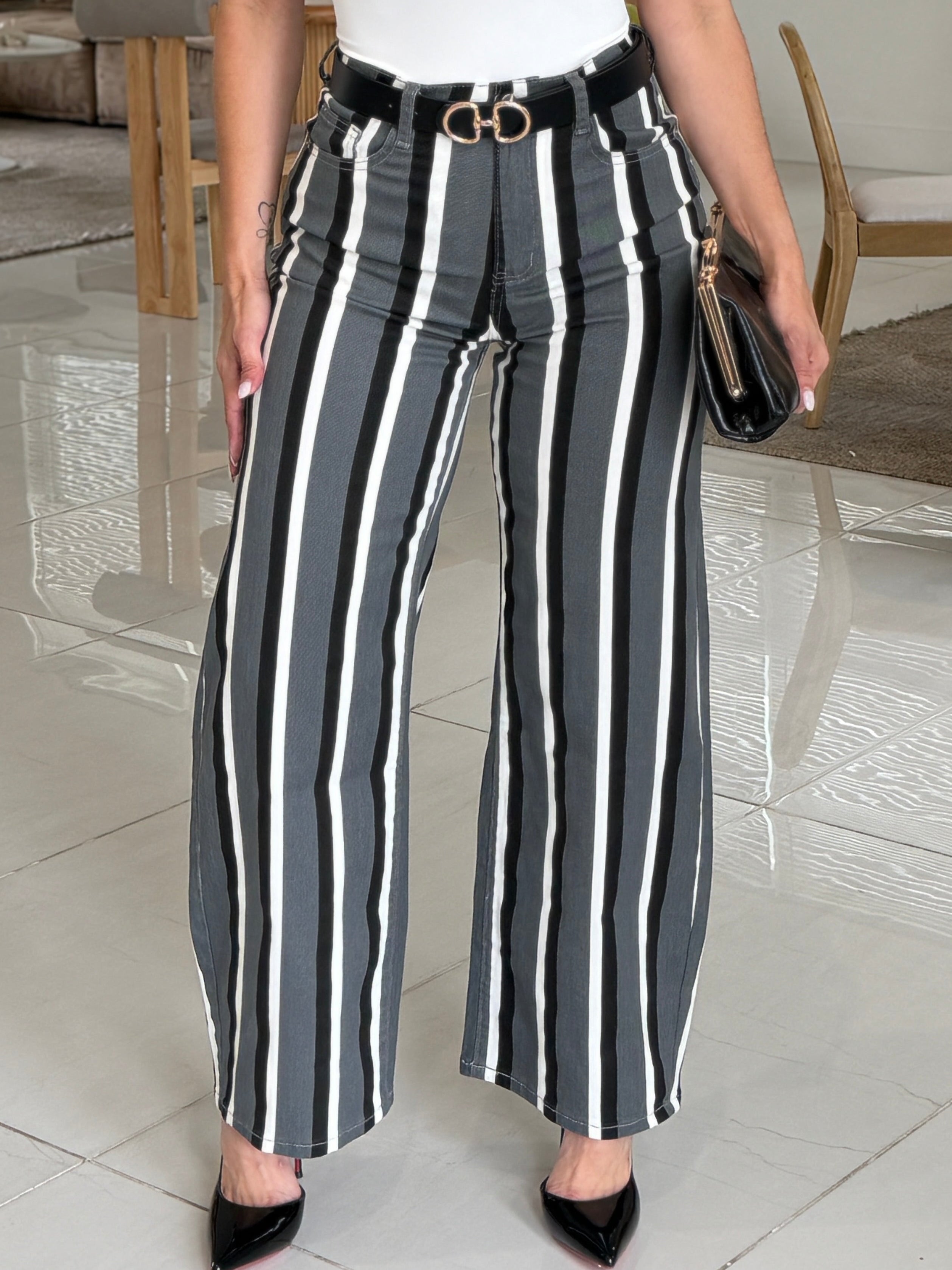 MONOCHROME STRIPE BARREL PANTS