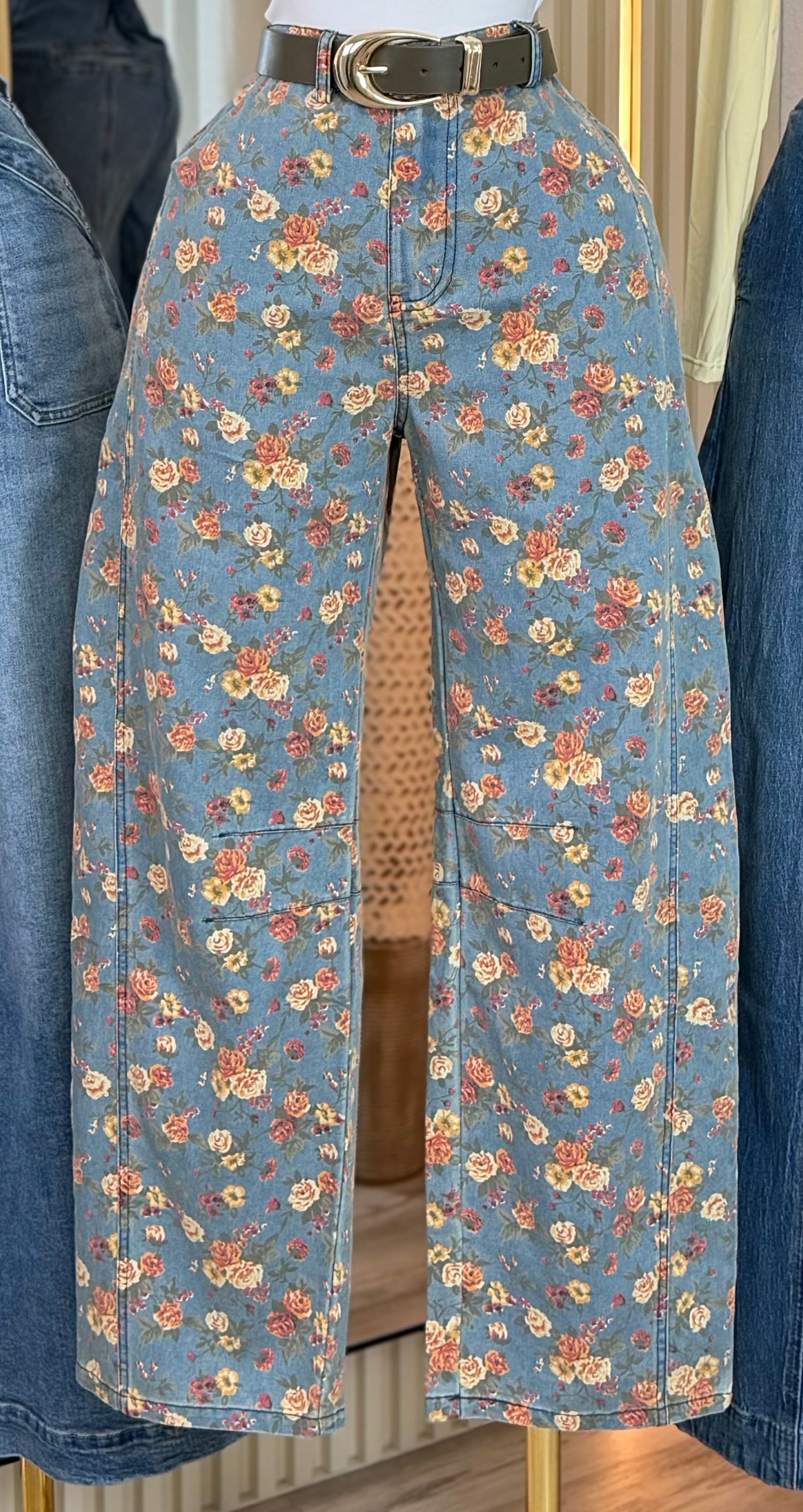 ELORA FLORAL BARREL JEANS