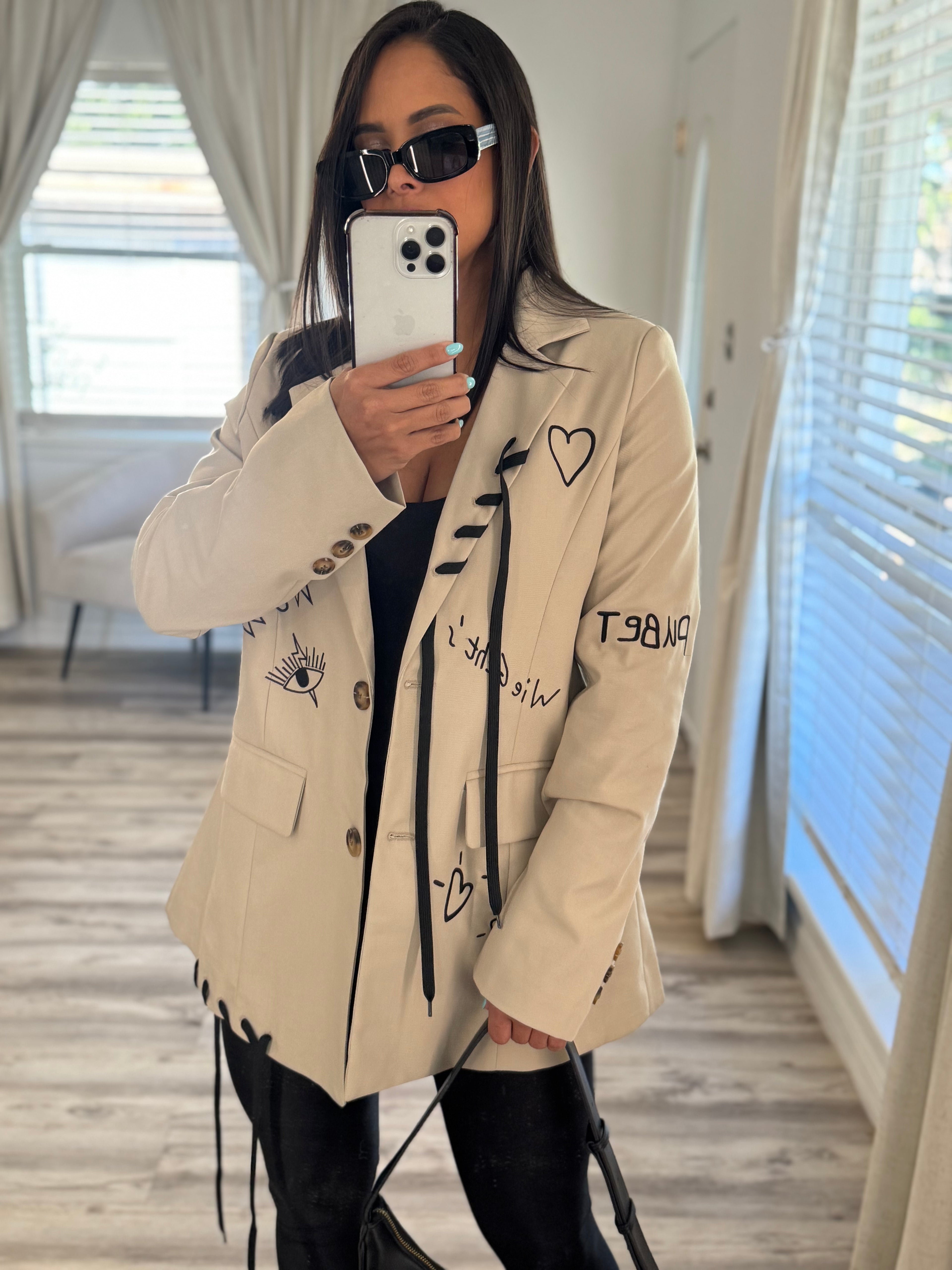AMELIA ART BLAZER