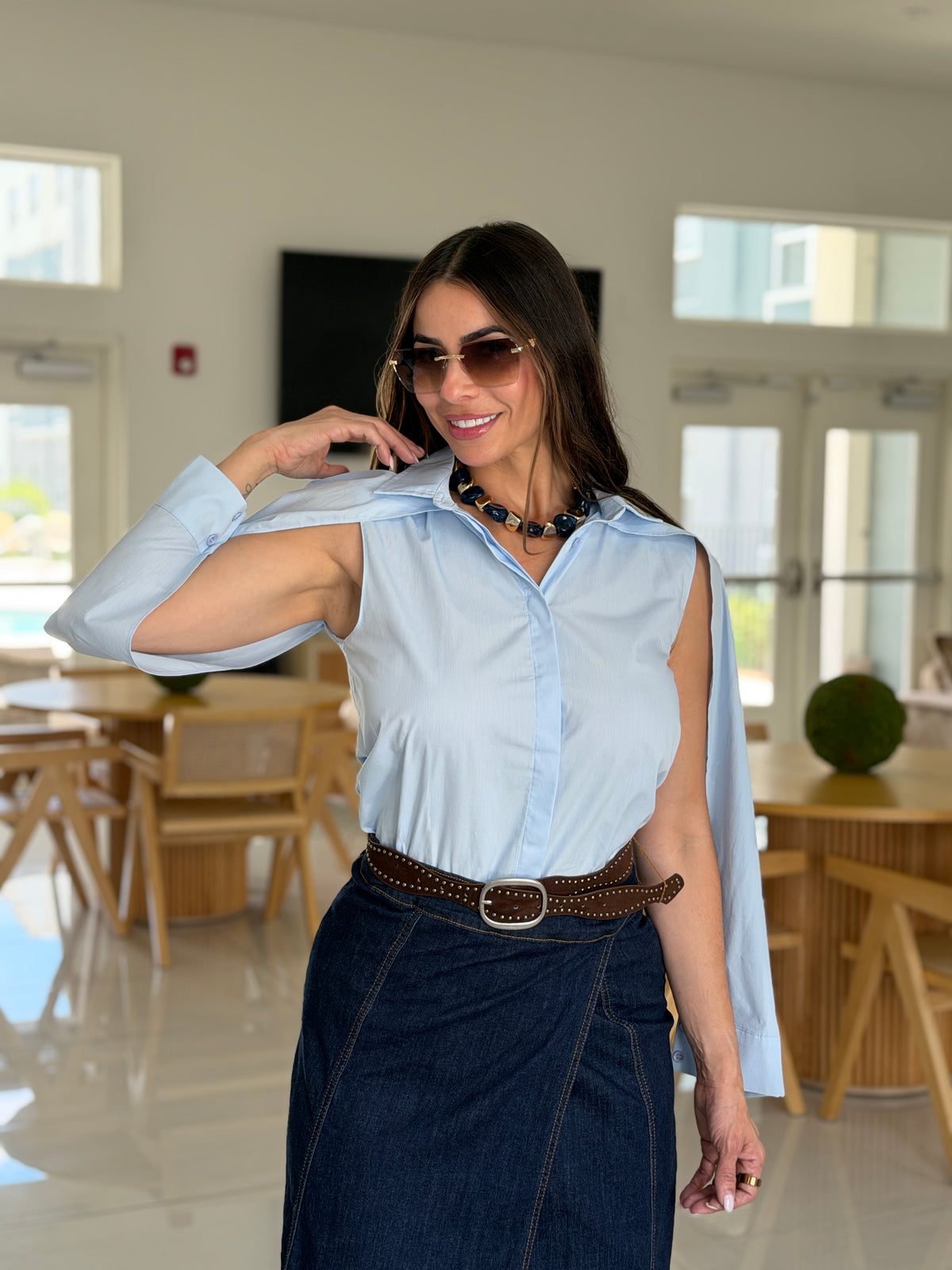 ÉLAN CAPE SLEEVE SHIRT