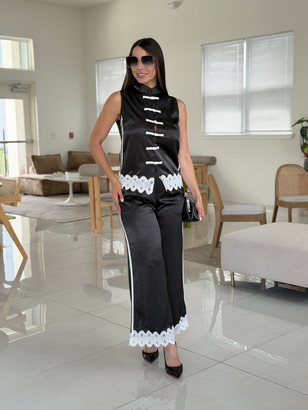 LACE ORIENTAL SET