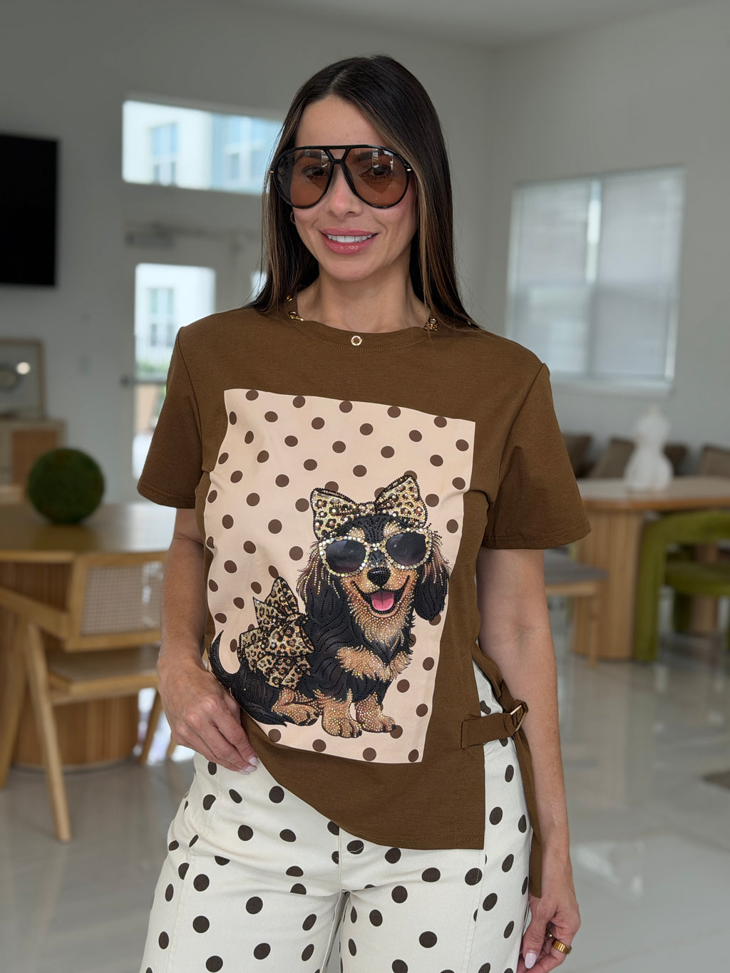 GLAM PUP BUCKLE TEE